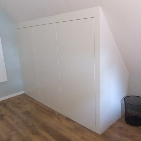 Knieschot_kast_1
