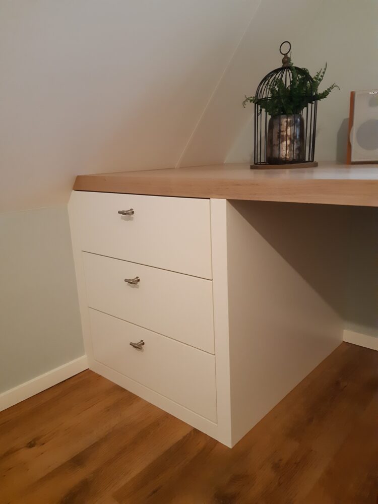 Bureau_01