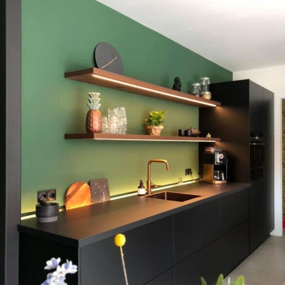 Keuken met groene achterwand 3