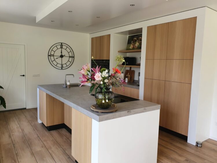 Keuken met natuurlijke tinten1