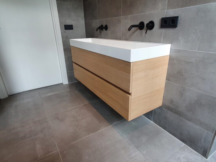 Vrijhangend badkamer meubel 1