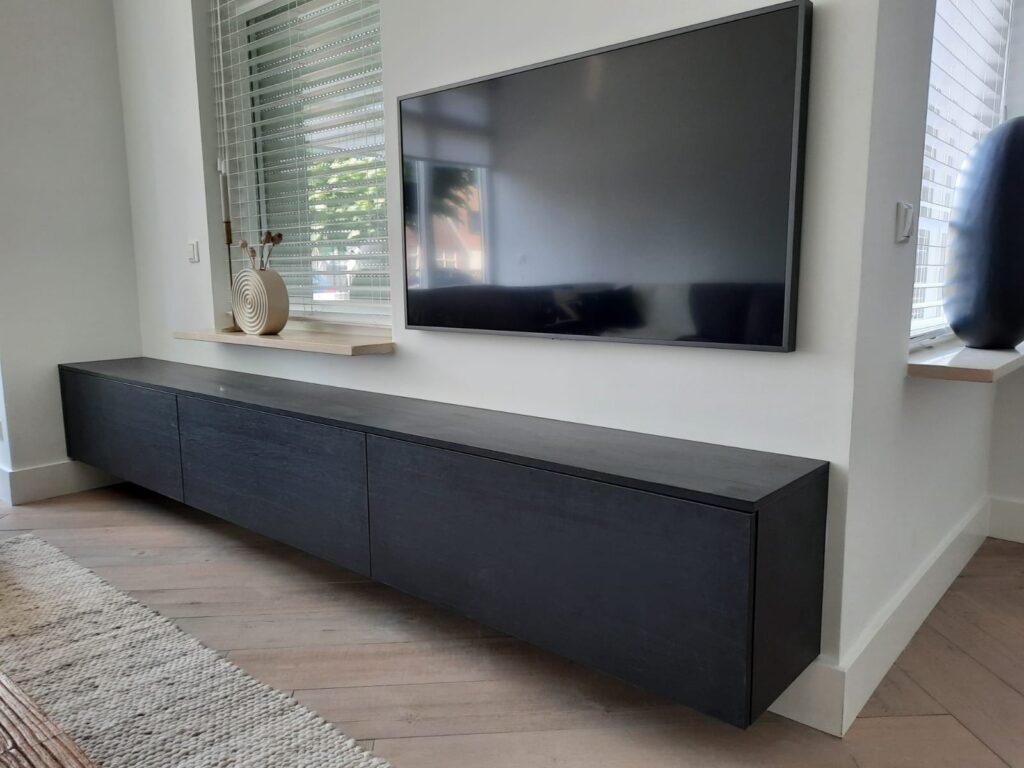 vleugel Staan voor Draad Vrijhangend tv meubel - 3 meter - naturel black - Koggel Interieur -sterk  in maatwerk-