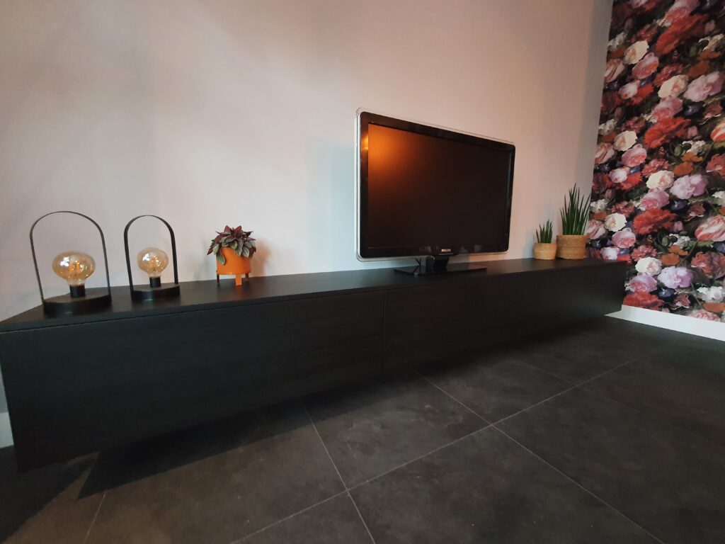 Eik compleet Matig zwevend tv meubel zwart - Koggel Interieur -sterk in maatwerk-