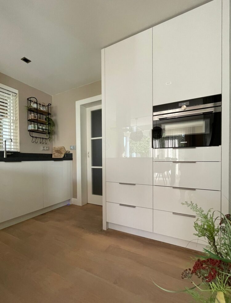 Deze keuken is weer 'fabrieknieuw'