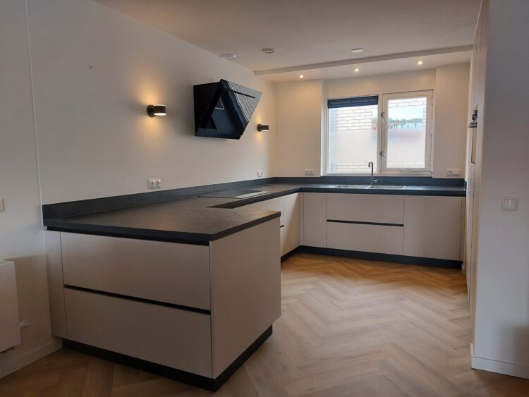 Verbouw appartement, met compleet interieur