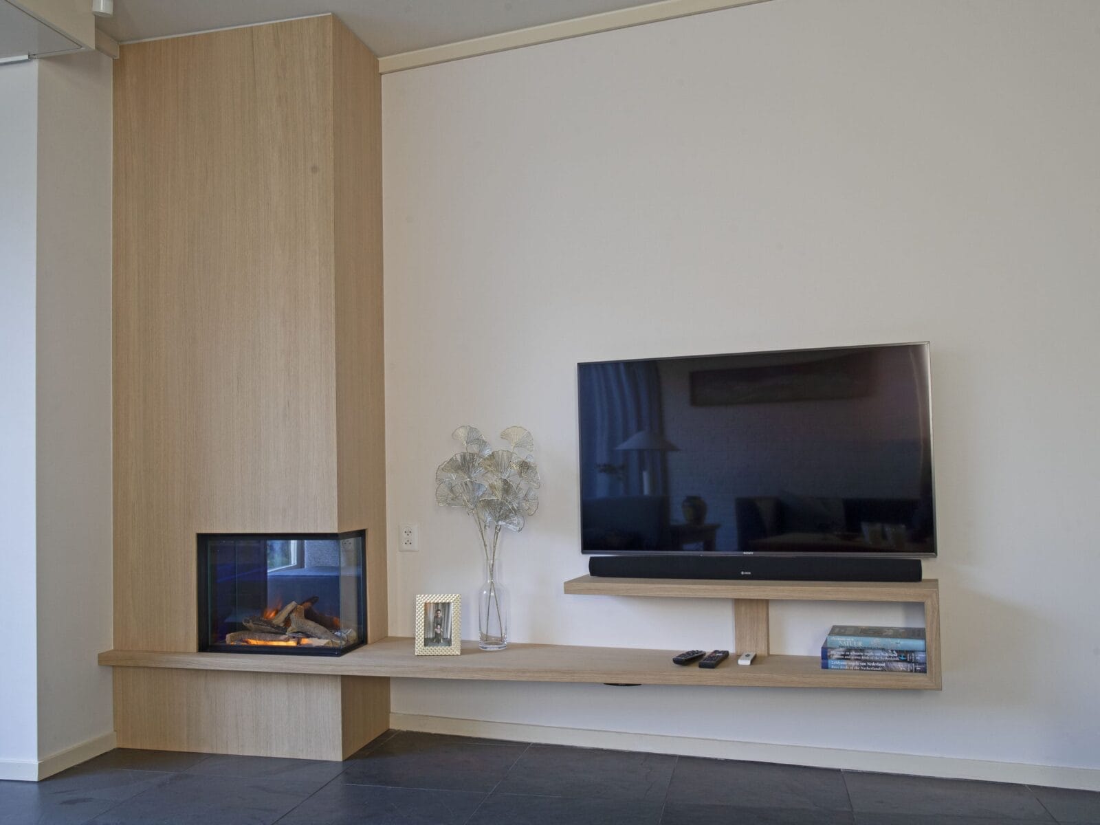 openhaard met tv meubel