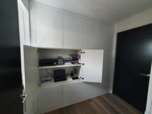 Keuken Multifunctioneel maatwerkmeubels voorzien van een thuiswerkplek